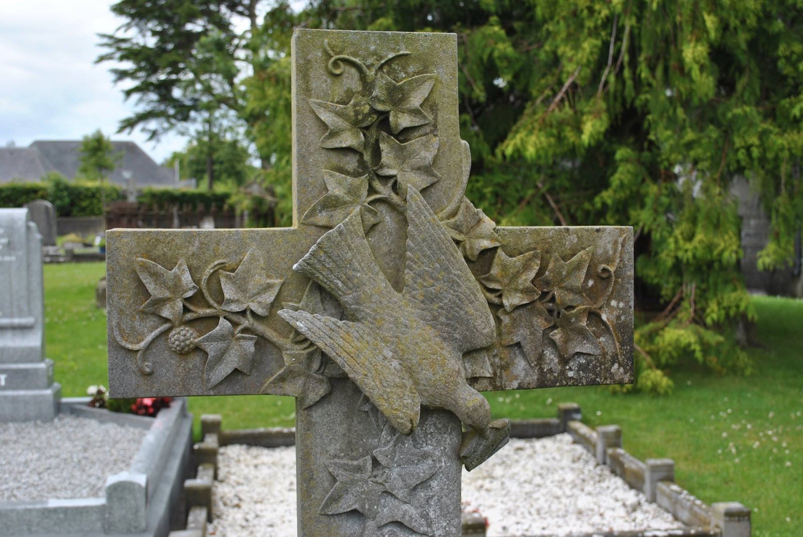 Christchurch graveyard cross